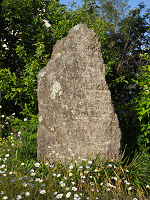 menhir route de quimperle